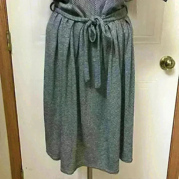 Madigan Dress Mini Striped V-Front Back Tie Belt Black  White - Picture 5 of 10